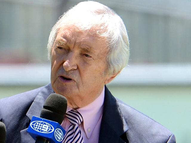 A-file-photo-of-Australian-cricketer-and-commentator-Richie-Benaud-hosting-a-talk-show-during-the-lunch-break-on-of-a-Test-match-between-Australia-and-Sri-Lanka-at-the-Sydney-Cricket-Ground-AFP-Photo