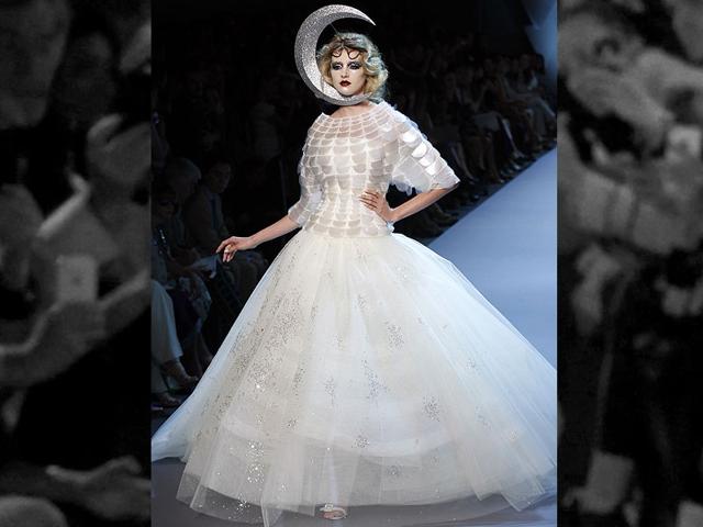 Daily Cup of Couture: Dramatic Dior Couture Wedding Gown