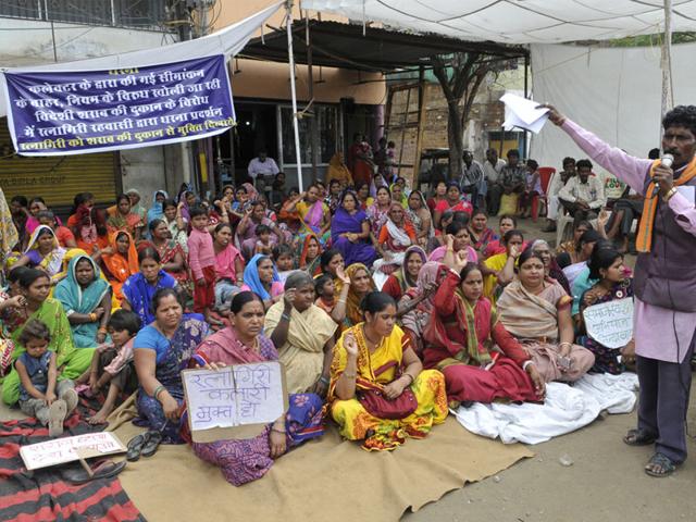 Residents-of-Ratnagiri-stage-a-protest-against-a-liquor-shop-in-their-area-Praveen-Bajpai-HT-photo