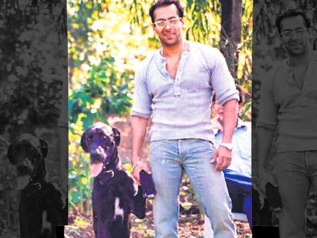 Salman Khan with one of his dogs. Salman recently lost his dog Veer and tweeted about it. Salman has a number of dogs and has even said that his film Chillar Party where a group of children help a stray dog was a tribute to his canines. (HT photo/Yogen Shah)