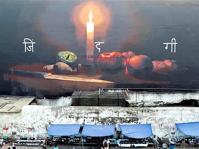 Axel Void, USA: This piece at the Delhi Cold Storage in Azadpur is part of Axel's Mediocre series and is his interpretation of a still life - one of the most recurred themes in the history of classical painting. The work influenced by classical painting style talks about life in Azadpur Mandi, the biggest fruit and vegetable market in Asia. Axel Void, USA: This piece at the Delhi Cold Storage in Azadpur is part of Axel's Mediocre series and is his interpretation of a still life - one of the most recurred themes in the history of classical painting. The work influenced by classical painting style talks about life in Azadpur Mandi, the biggest fruit and vegetable market in Asia.