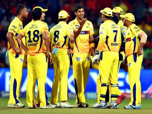 Ashish-Nehra-C-celebrates-the-fall-of-a-wicket-with-his-team-mates-PTI-Photo