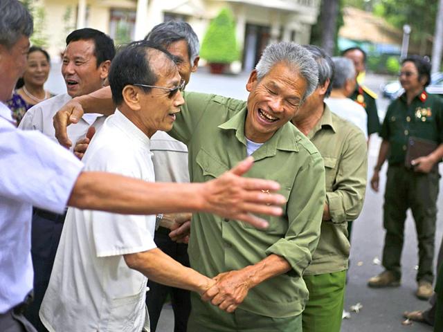 Vietnamese-veterans-who-served-in-the-same-tank-company-during-the-Vietnam-War-greet-each-other-during-their-reunion-ahead-of-the-commemoration-of-the-40th-anniversary-of-the-end-of-the-war-in-Ho-Chi-Minh-City-AP-Photo Vietnamese-veterans-who-served-in-the-same-tank-company-during-the-Vietnam-War-greet-each-other-during-their-reunion-ahead-of-the-commemoration-of-the-40th-anniversary-of-the-end-of-the-war-in-Ho-Chi-Minh-City-AP-Photo