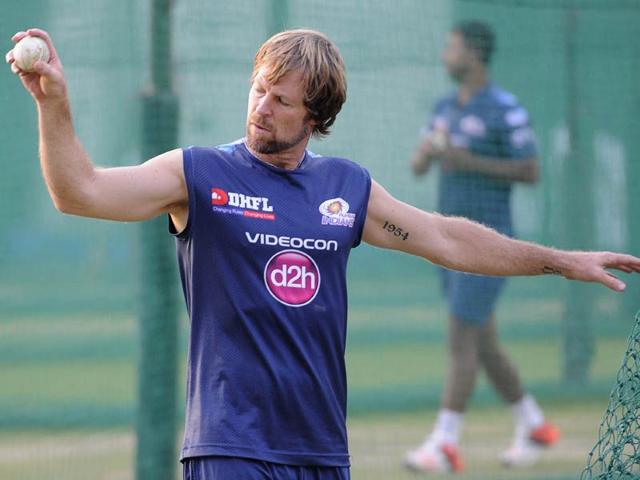 Jonty-Rhodes-Mumbai--Indians-during-the-practice-session-at-PCA-stadium-in-Mohali-Gurpreet-Singh-HT Jonty-Rhodes-Mumbai--Indians-during-the-practice-session-at-PCA-stadium-in-Mohali-Gurpreet-Singh-HT