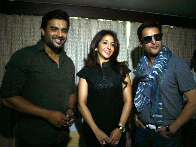 Actors R Madhavan and Jimmy Shergill with producer Krishika Lulla at the screening of their film 'Tanu weds Manu returns', in Bhopal on Saturday. (IANS photo)