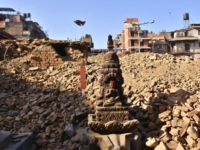 Idols of gods and goddesses amid the earthquake debris. The massive quake has killed more than 7,000 people in the Himalayan nation. (Gurinder Osan/ HT Photo)