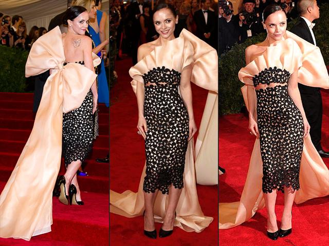 Christina Ricci, 2012: “Presenting” herself on the red carpet in 2012 was Christina Ricci, in a gloriously lavish lace number by Thakoon featuring a giant silk bow. Christina Ricci, 2012: “Presenting” herself on the red carpet in 2012 was Christina Ricci, in a gloriously lavish lace number by Thakoon featuring a giant silk bow.