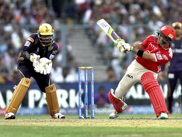 KXIP's Glenn Maxwell finally found form and played some audacious shots in his 22-ball 43. (Prateek Choudhury/HT Photo)