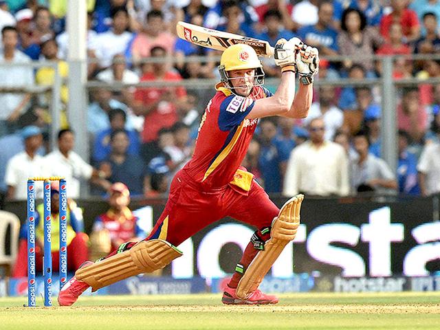 RCB-had-a-poor-start-scoring-only-60-in-the-first-10-overs-AB-de-Villiers-however-upped-the-tempo-and-scored-a-blistering-66-off-38-balls-to-bring-his-team-back-into-the-must-win-contest-Arijit-Sen-HT-Photo