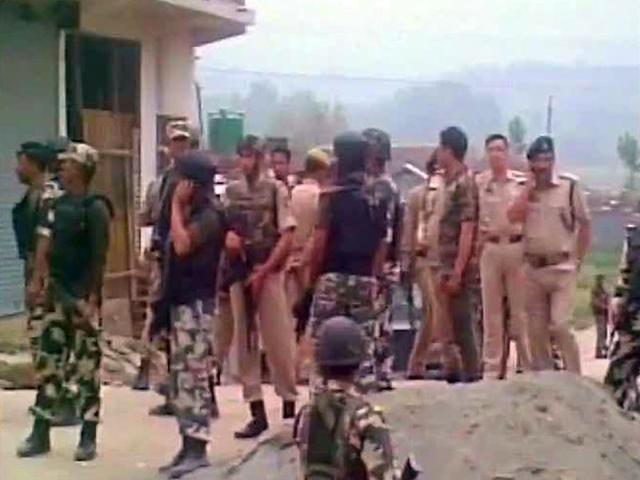 Security-personnel-during-a-massive-combing-operation-in-Sangam-in-Anantnag-district-after-2-CRPF-personnel-were-shot-dead-by-militants-on-Monday-ANI-Photo