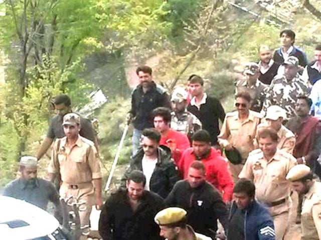Salman Khan arrives in Kashmir to shoot for Bajrangi Bhaijaan. (Photo: Twitter) 