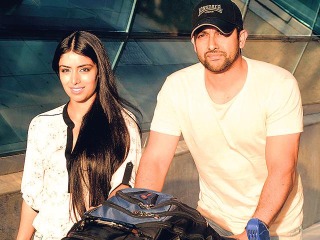 Aftab Shivdasani with his wife Nin Dusanj spotted at the Mumbai airport (Photo: Yogen Shah, Viral Bhayani) Aftab Shivdasani with his wife Nin Dusanj spotted at the Mumbai airport (Photo: Yogen Shah, Viral Bhayani)