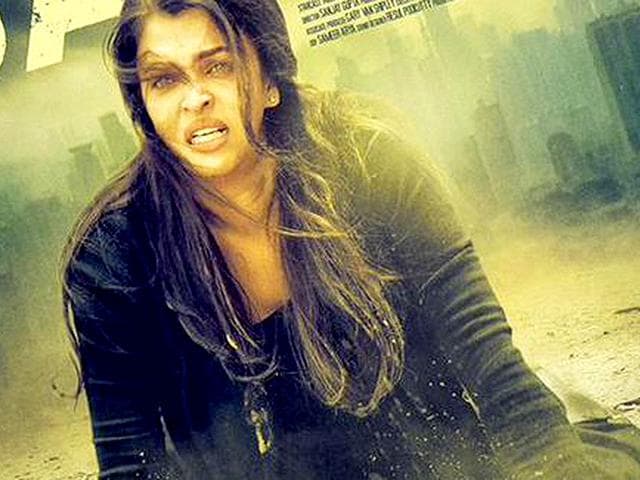 Aishwarya-Rai-Bachchan-s-look-in-Jazbaa Aishwarya-Rai-Bachchan-s-look-in-Jazbaa