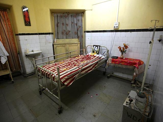 Former-nurse-Aruna-Shanbaug-lay-in-a-vegetative-state-for-42-years-at-KEM-Hospital-s-room-number-4-Kunal-Patil-HT-photo Former-nurse-Aruna-Shanbaug-lay-in-a-vegetative-state-for-42-years-at-KEM-Hospital-s-room-number-4-Kunal-Patil-HT-photo