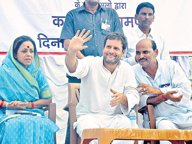Congress-vice-president-Rahul-Gandhi-with-other-party-leaders-at-a-rally-in-Amethi-district-on-Tuesday--PTI-Photo