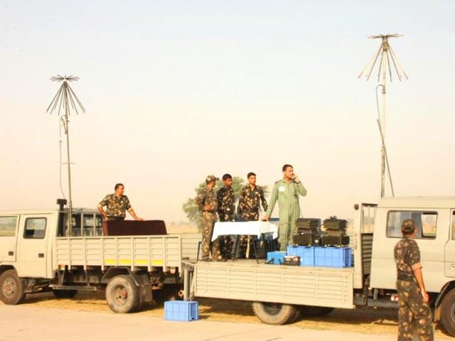 Officials positioned at the Yamuna Expressway during the Mirage-2000 landing trial. (IAF Photo)
