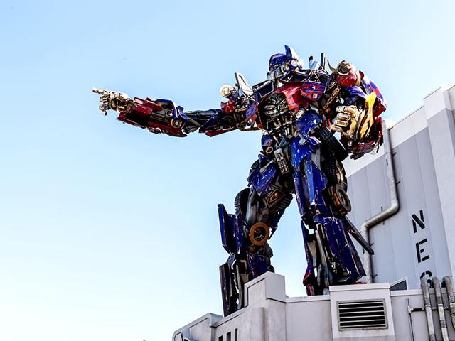 Writers-have-been-assembled-for-the-shared-Transformers-universe-Shutterstock Writers-have-been-assembled-for-the-shared-Transformers-universe-Shutterstock