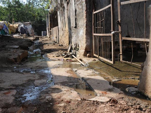 Slaughterhouse-at-Jinsi-in-Bhopal-The-NGT-has-asked-the-Bhopal-Municipal-Corporation-to-identify-an-alternate-site-within-two-months-so-that-the-abattoir-can-be-shifted-HT-photo Slaughterhouse-at-Jinsi-in-Bhopal-The-NGT-has-asked-the-Bhopal-Municipal-Corporation-to-identify-an-alternate-site-within-two-months-so-that-the-abattoir-can-be-shifted-HT-photo
