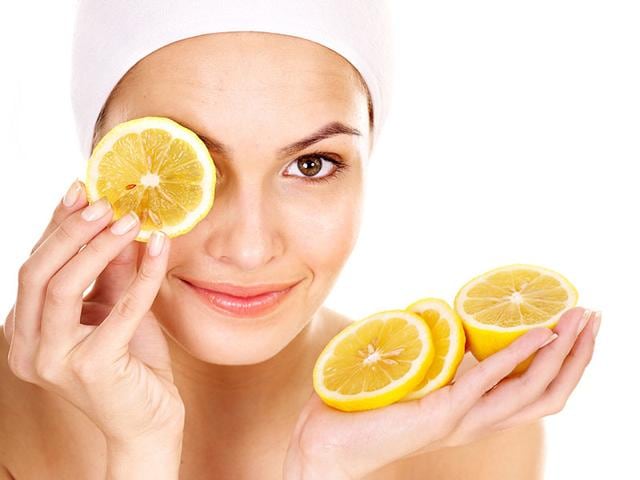 Lemon-juice-is-good-for-your-skin-Mix-it-with-gram-flour-and-a-pinch-of-turmeric-for-a-clear-skin-Shutterstock Lemon-juice-is-good-for-your-skin-Mix-it-with-gram-flour-and-a-pinch-of-turmeric-for-a-clear-skin-Shutterstock