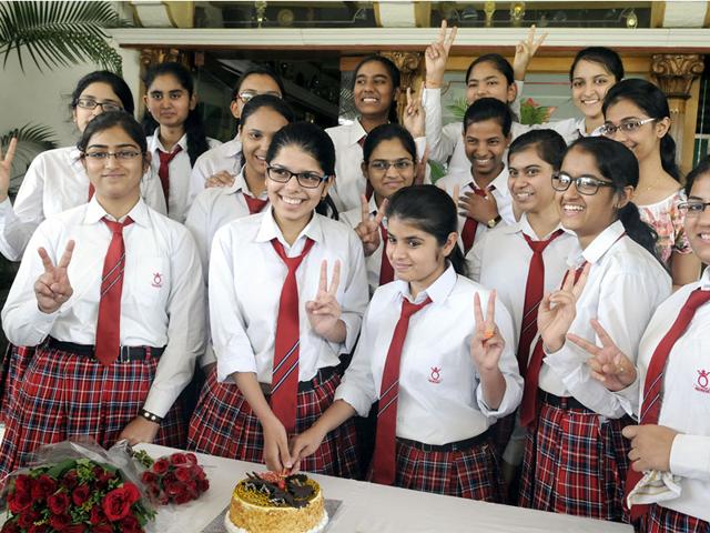 Students-of-Queens-College-Indore-celebrate-their-success-in-CBSE-Class-12-exam-in-Indore-on-Monday-Shankar-Mourya-HT-photo Students-of-Queens-College-Indore-celebrate-their-success-in-CBSE-Class-12-exam-in-Indore-on-Monday-Shankar-Mourya-HT-photo