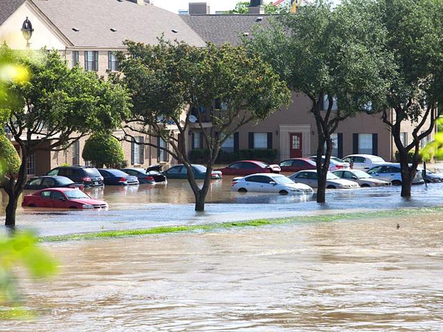 Trees-are-submerged-at-Buffalo-Bayou-park-after-massive-flooding-in-Houston-Texas-AFP-Photo Trees-are-submerged-at-Buffalo-Bayou-park-after-massive-flooding-in-Houston-Texas-AFP-Photo