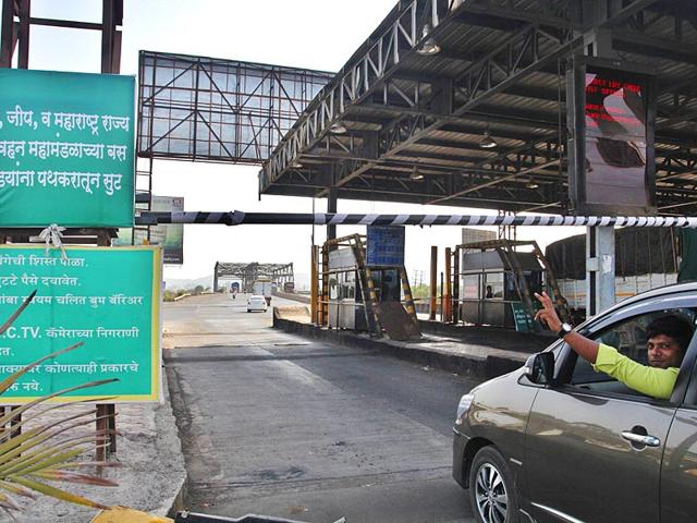 Maharashtra entered a partially toll-free regime from 1st June, 2015 with the closure of 12 toll plazas in the state. (Photo: Praful Gangurde)