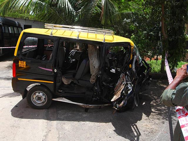 A-female-advocate-drove-her-Audi-Q3-on-the-wrong-side-of-the-Eastern-Freeway-in-Mumbai-and-crashed-her-car-into-a-taxi-killing-two-persons-and-injuring-four-others-Kunal-Patil-HT-photo