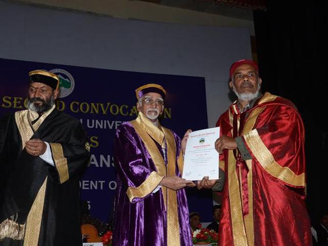 Honorary doctorate degrees were also conferred to renowned journalist Vepa Rao. HT Photo