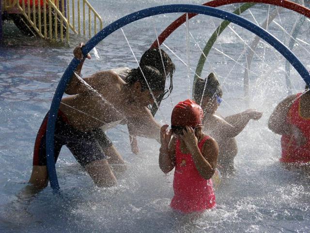 Recently, a number of people have lost their lives due to high temperature. HT Photo