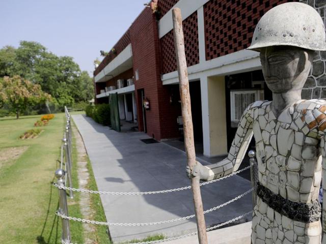 His art work has adored many important places in the city including (above) at the Punjab Raj Bhawan. HT Photo
