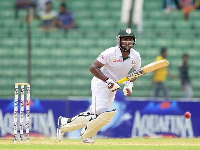 Bangladesh batsman Imrul Kayes plays a shot during the one-off Test match between Bangladesh and India at Fatullah on June 13, 2015. (AFP Photo)