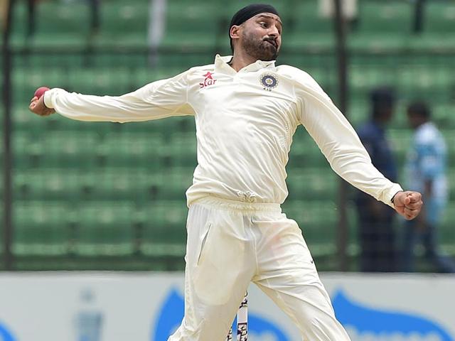 Harbhajan Singh bowls during the one-off Test match between Bangladesh and India at Fatullah on June 13, 2015. (AFP Photo)