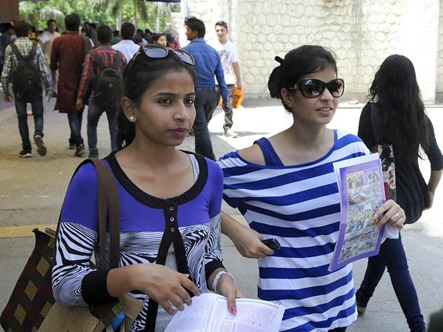 The admission process in progress for the new academic year at Khalsa College Delhi Univesity North Campus in New Delhi. (HT Photo/Sushil Kumar)