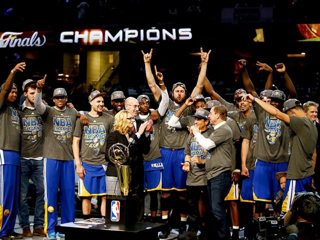 NBA Championship Trophy  Nba championships, Team wallpaper, Trophy