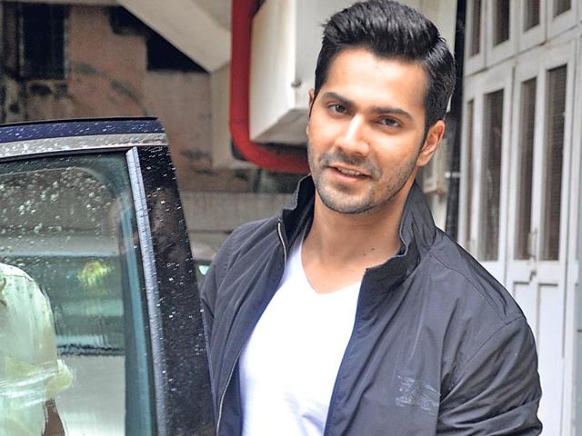 Varun Dhawan was seen outside his father, David Dhawan’s Mumbai office. (Photo: Manav Manglani)