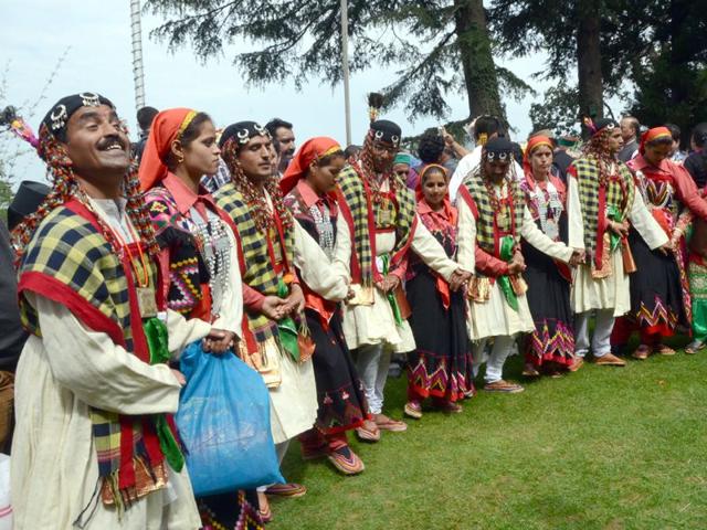 Dancers performing the traditional dance 'nati' during the 81st birthday celebrations of Himachal Pradesh CM Virbhadra Singh at his residence, Holy lodge, in Shimla on Tuesday. Santosh Rawat/HT