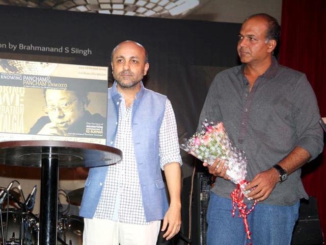 Filmmakers Brahmanand S Siingh and Ashutosh Gowariker during the DVD launch of film titled Knowing Pancham in Mumbai.(Photo: IANS)