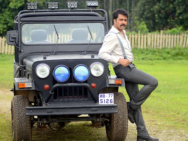 Actor-Abir-Chatterjee-is-a-Bengali-actor-known-for-playing-popular-detective-characters-Byomkesh-and-Feluda Actor-Abir-Chatterjee-is-a-Bengali-actor-known-for-playing-popular-detective-characters-Byomkesh-and-Feluda