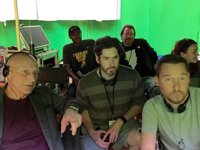 Sir Patrick Stewart seen here chilling with director Bryan Singer and Jason Reitman. (Instagram)