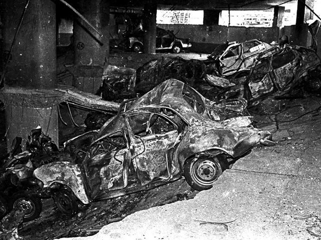 The 1993 Mumbai blasts involved one of the most comprehensive and successful probes by the Mumbai police, as within 48 hours it was established that it was an attempt by the underworld to create terror in India's commercial capital. (HT Photo)