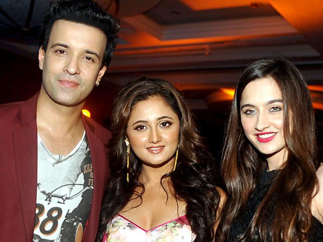 Aamir Ali (L) poses with actresses Reshami Desai (C) and Sanjeeda Sheikh (R) during the launch of music for Mahurat Marathi Film Vithal Vithal. (AFP Photo)