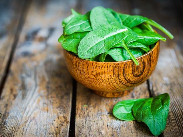 The-study-says-that-the-concentrated-extract-of-thylakoids-found-in-spinach-reduces-food-cravings-by-releasing-satiety-hormones-Shutterstock-Photo The-study-says-that-the-concentrated-extract-of-thylakoids-found-in-spinach-reduces-food-cravings-by-releasing-satiety-hormones-Shutterstock-Photo