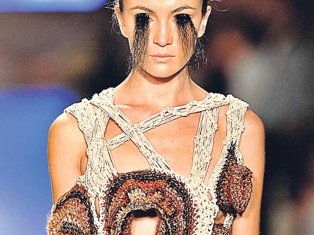 Take that quirky look to a new level with this look created by La Colegiatura fashion school. Omg Quirkmax! (All Photos: AFP and Reuters)