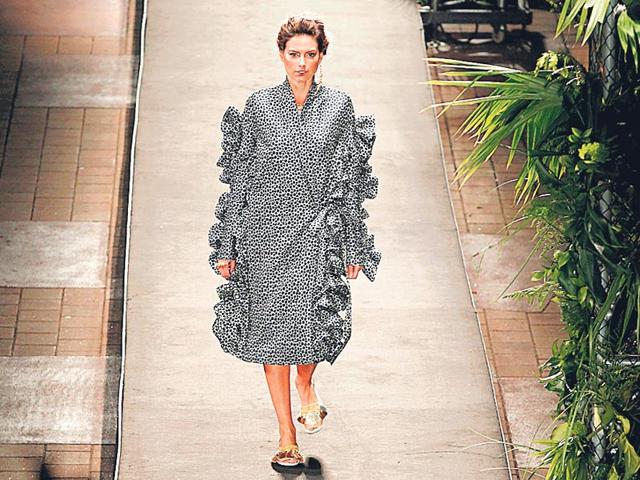 If you want a quirky look, take notes from this Kika Varga creation.