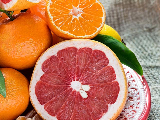 People who consume large amounts of whole grapefruit or orange juice may be at increased risk for melanoma. (Shutterstock photo) People who consume large amounts of whole grapefruit or orange juice may be at increased risk for melanoma. (Shutterstock photo)