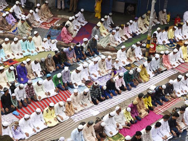is it called ramadan or ramzan