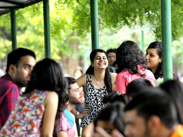 Students at Motilal Nehru College in South Campus. Delhi University's new session commenced in all the affiliated colleges in New Delhi. (HT Photo/Saumya Khandelwal)
