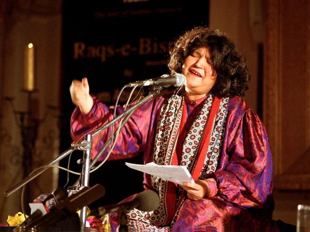 Abida Parveen is a celebrated Sufi singer from Sindh in Pakistan. (HT Photo) Abida Parveen is a celebrated Sufi singer from Sindh in Pakistan. (HT Photo)