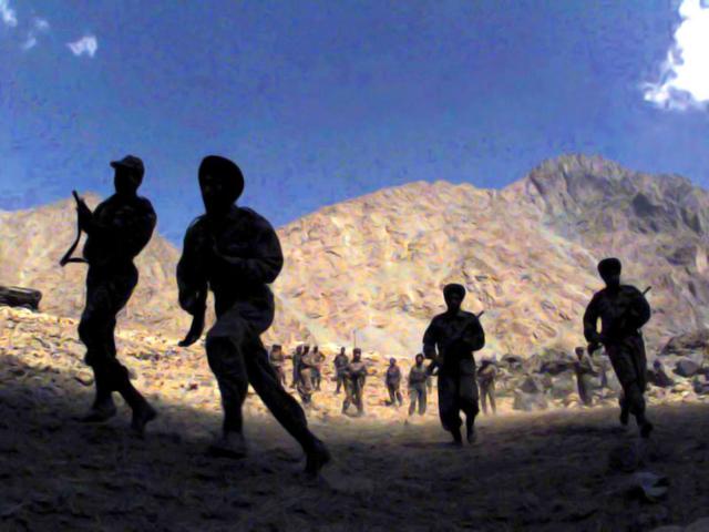 Jawans on the move somewhere in Drass .Photo : MANISH SWARUP
