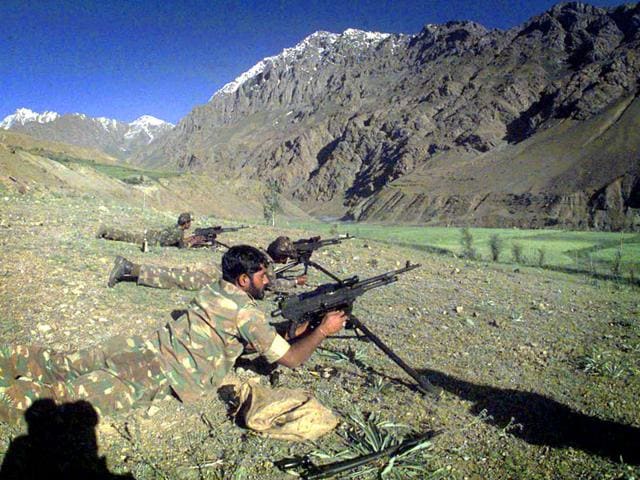 Kargil; Drass; Indian Army; Soldiers; Trucks